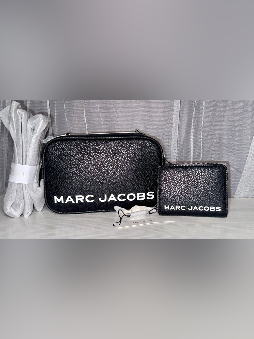 Marc Jacobs bold flash Camera bag & wallet with Logo